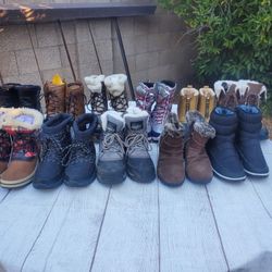 Snow Boots Womens Size 8 (See Description)
