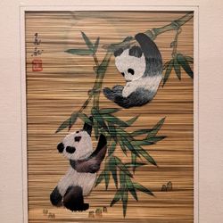 su embroideryChinese silk (signed by artist)