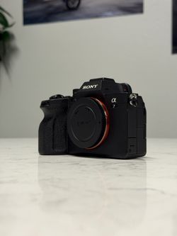 Sony A7 IV Camera Body