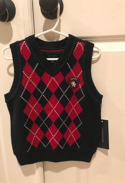 Tommy Hilfiger boys sweater vest *NEW with tag