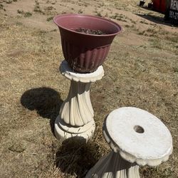 “Concrete Garden Pedestals / Plant Stands – Heavy Duty – Set of 2”