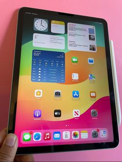 128GB Apple IPad Pro 11” 2nd Generation (2020 Model/ Liquid 128GB Apple IPad Pro 11” 2nd Generation (2020 Model/ Liquid