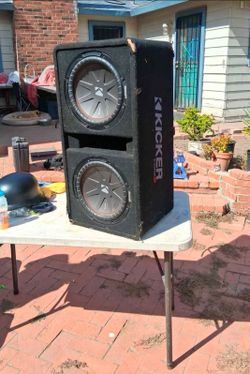 Kicker Comp R 12s With Kicker Box