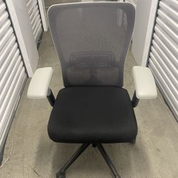 Haworth Zody high mesh back fully loaded office chair With New Arm Pads