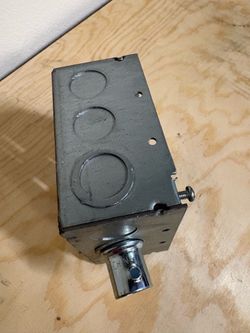 4" Metal Electrical Junction Box with EMT Conduit Connector