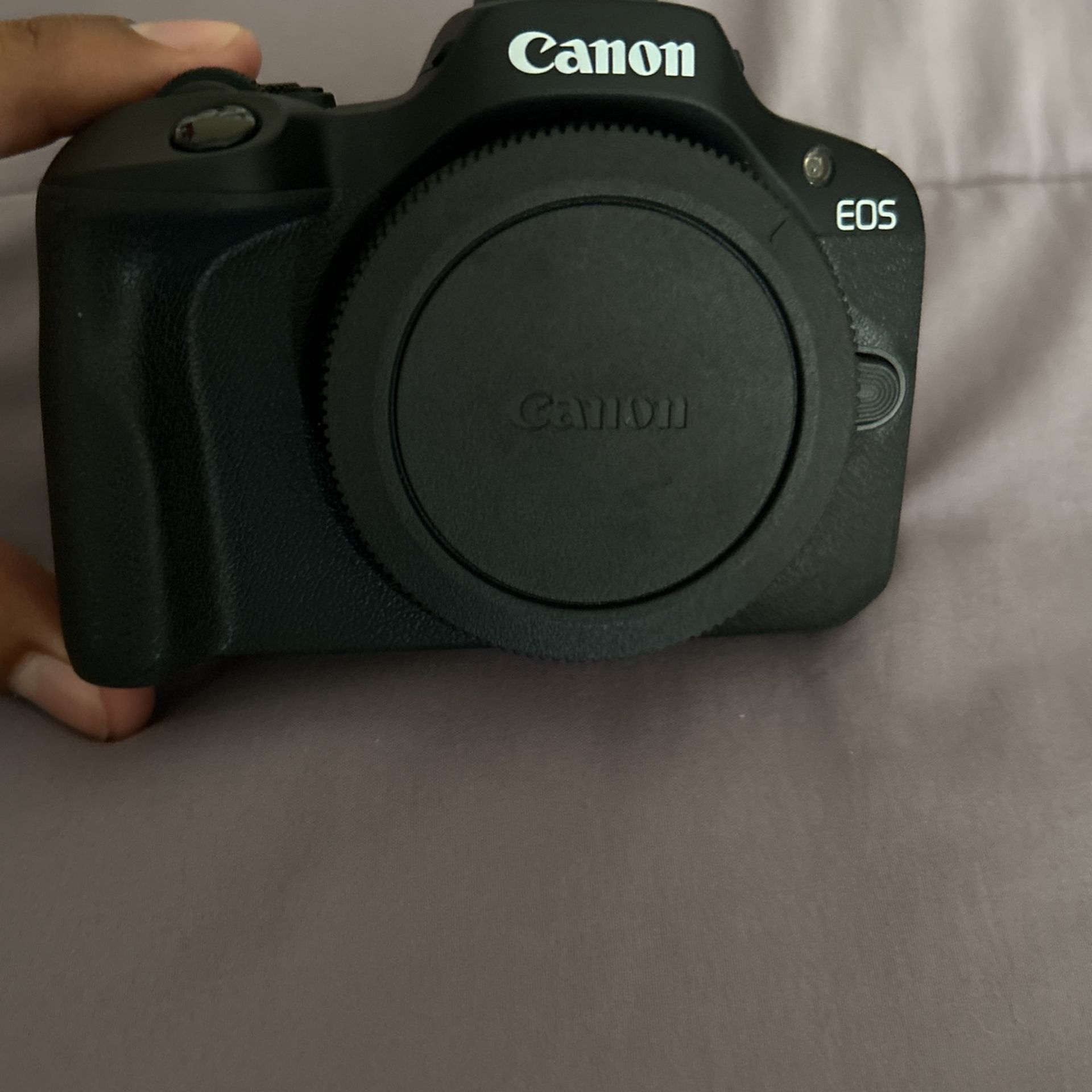Canon R100