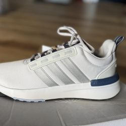 Adidas RACER TR21 HP2728. New 