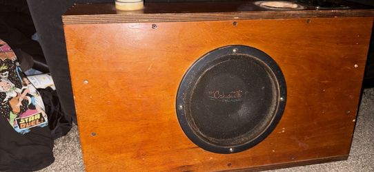 Old school 10” Crunch High Performance Subwoofer