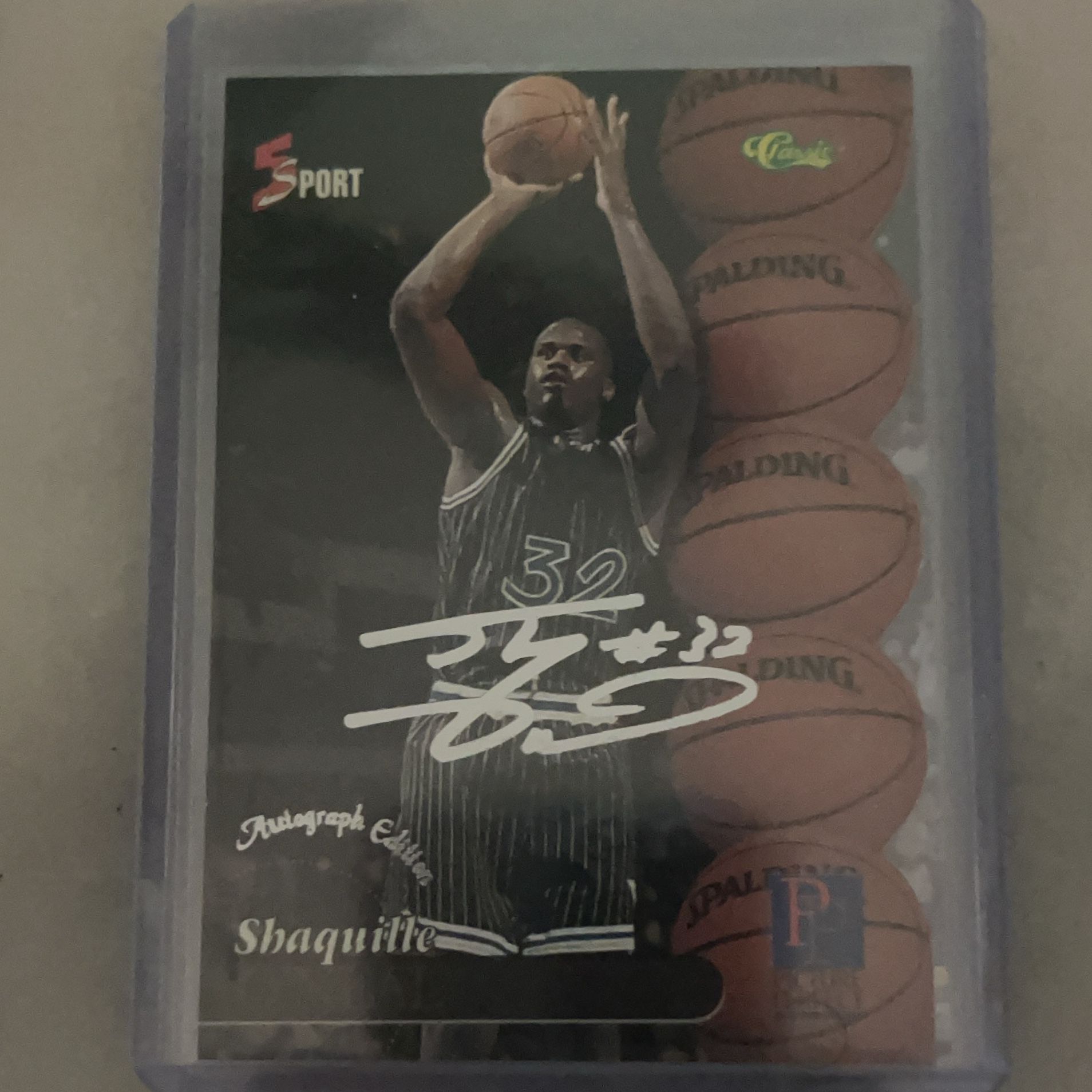 Vintage Sport Basketball Trading card #32 of Shaq