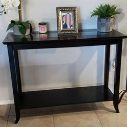 New 4 Piece Table Set