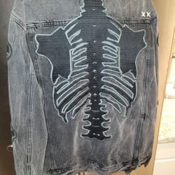 CULT OF INDIVIDUALITY BONE  Denim Trucker Jacket. Size XXL.  New.  IF IT'S UP IT'S AVAILABLE.  THANKS 