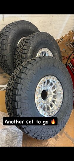 F250 wheels and tires 17” with 37