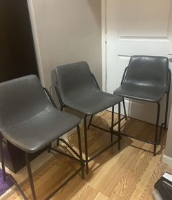 3 Leather Chairs bar chairsÂ