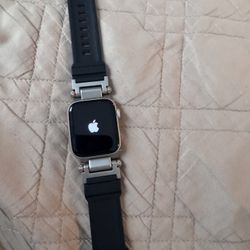 Apple Watch SE 7 MGPS 44mml With Apple Care Unlimited