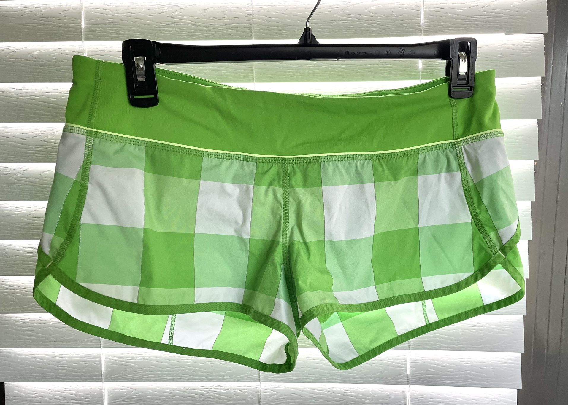 Lululemon Running/Gym/Workout Shorts - 10 - Green Gros Gingham Frond Plaid