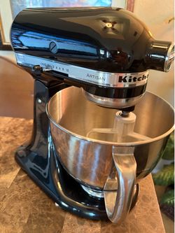ARTISAN® SERIES 5 QUART TILT-HEAD STAND MIXER - ONYX BLACK