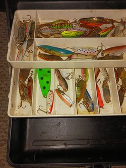 40-50 Vintage Fishing Lures With Old Pal Fishing Tackle Box for Sale in Tn  Of Tona, NY - OfferUp
