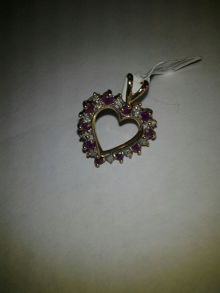 10 K YG GOLD CHARM HEART