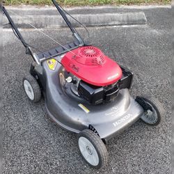 Honda Self Propel Lawn Mower $220 Firm