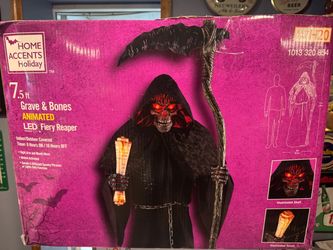 Home Accents 7.5ft. LED Fiery Reaper. New In Box. Must Pickup