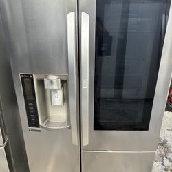 REFRIGERATOR LG 36” With Glass 