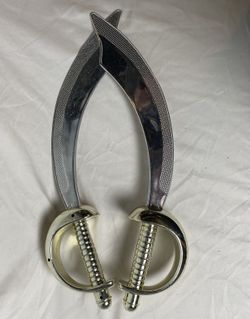 Halloween plastic crossed scimitar swords decor costume