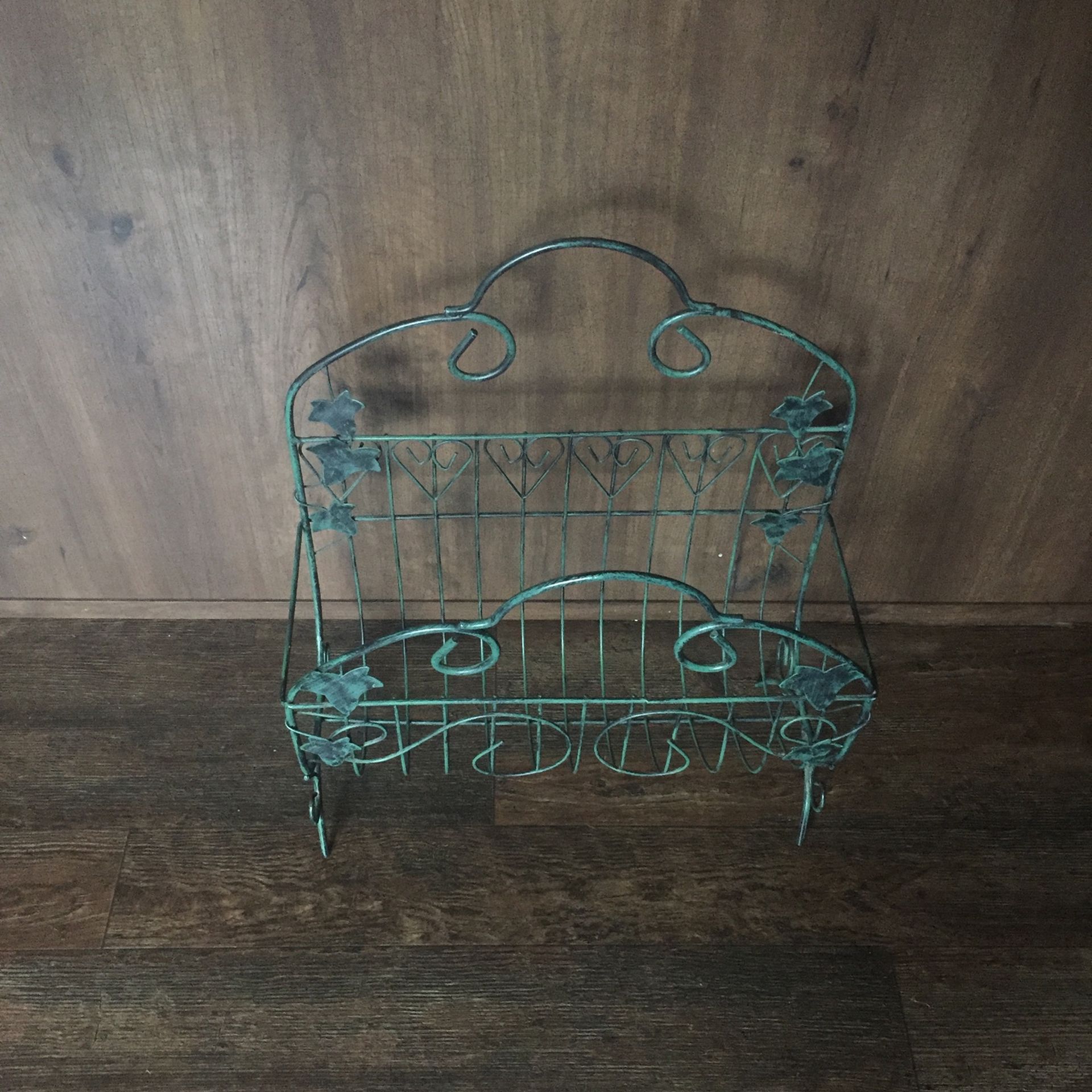 Magazine rack $20