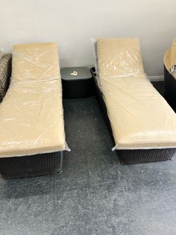 Patio furniture outdoor furniture poolside chaise lounge chairs