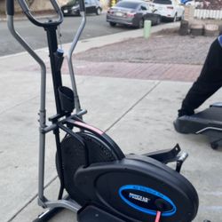 Exercise Machine (legs)
