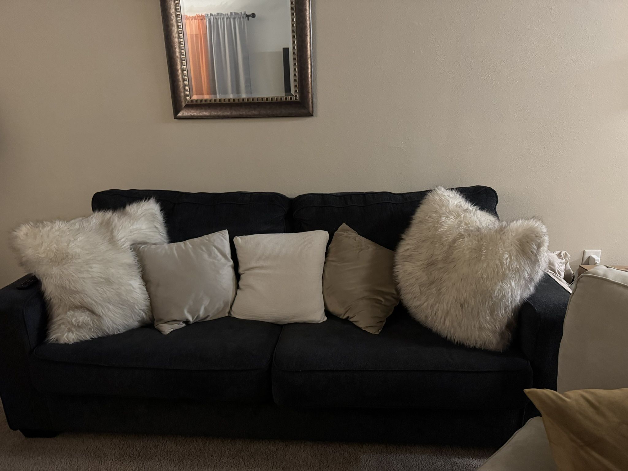 NAVY BLUE LIVING ROOM COUCH $150