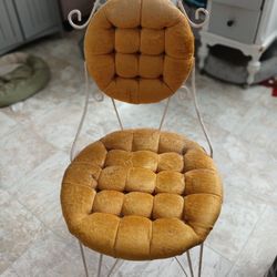 Vintage Chair 