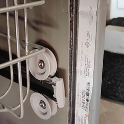 Frigidaire Dishwasher 