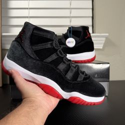 Jordan 11 Velvet 