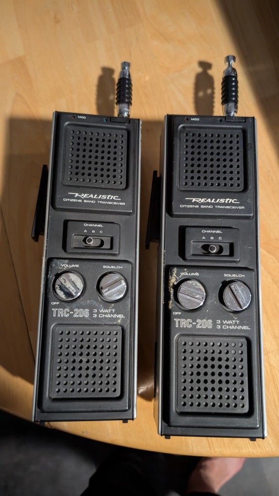 Realistic 3 Way Walkie Talkies