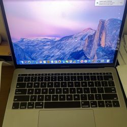 MacBook Pro 13”