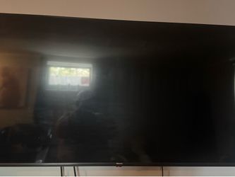 Hisense Roku tv 50 inch