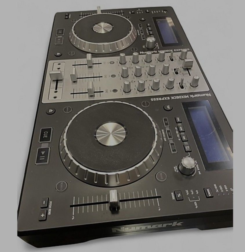 Numark Mixdeck Express DJ Controller $699 OBO