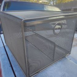 Storage container metal