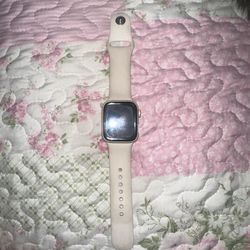 Apple Watch SE (2nd Gen) GPS + Cellular – 40mm