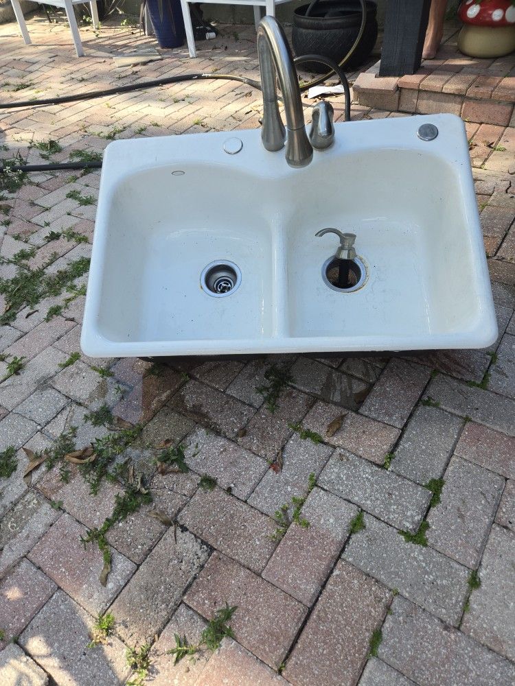 KOHLER CAST IRON SINK