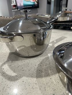 Pot and pans 8.5 inch deep pot brand new