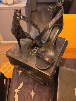 Forever 21 Size 10 Black Sequin High Heels