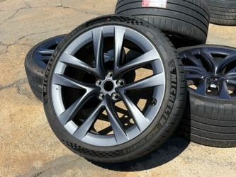 4x OEM Tesla Model S Plaid Arachnid Wheels 21” Michelin PS4S 90% Sensors