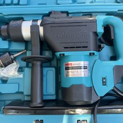 Makita Hammer 