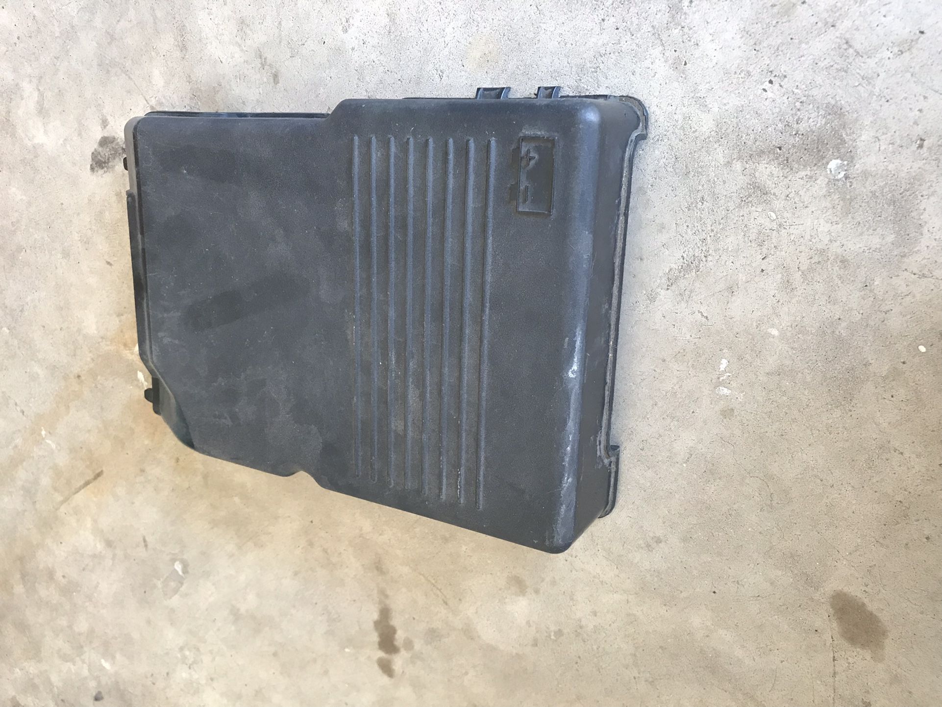 2008 Mazda 5 Battery Box Cover