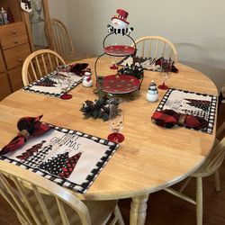 Solid Oak Table And 4 Chairs