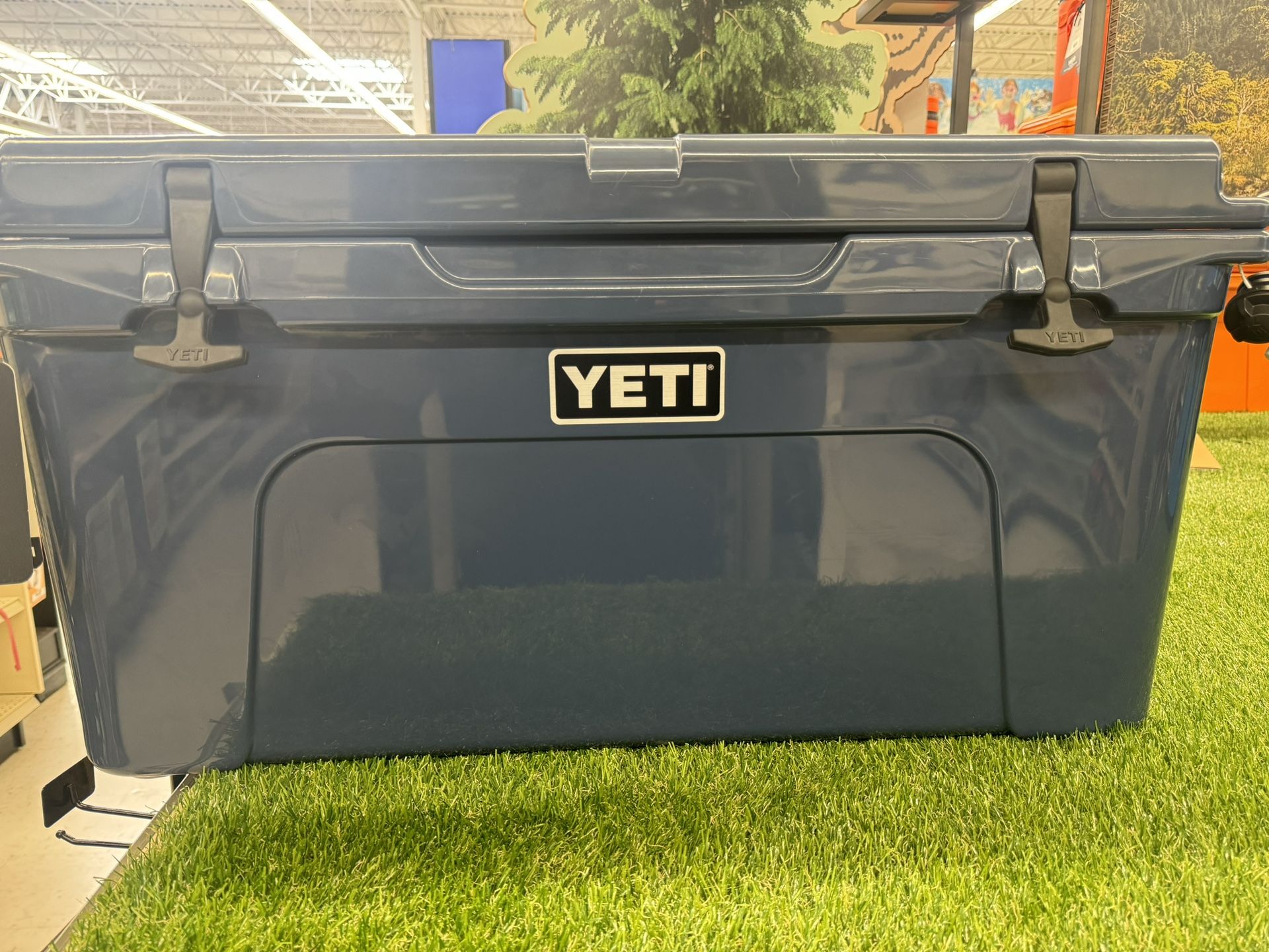 Brand New Yeti 65 Cooler