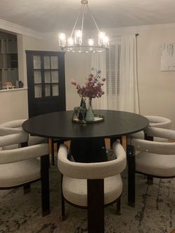 60” round dining table