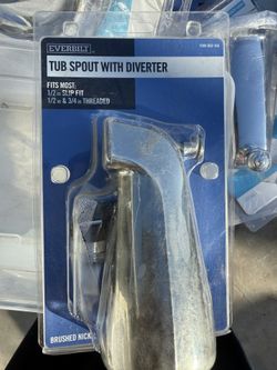 TUB SPOUT WITH DIVERTER