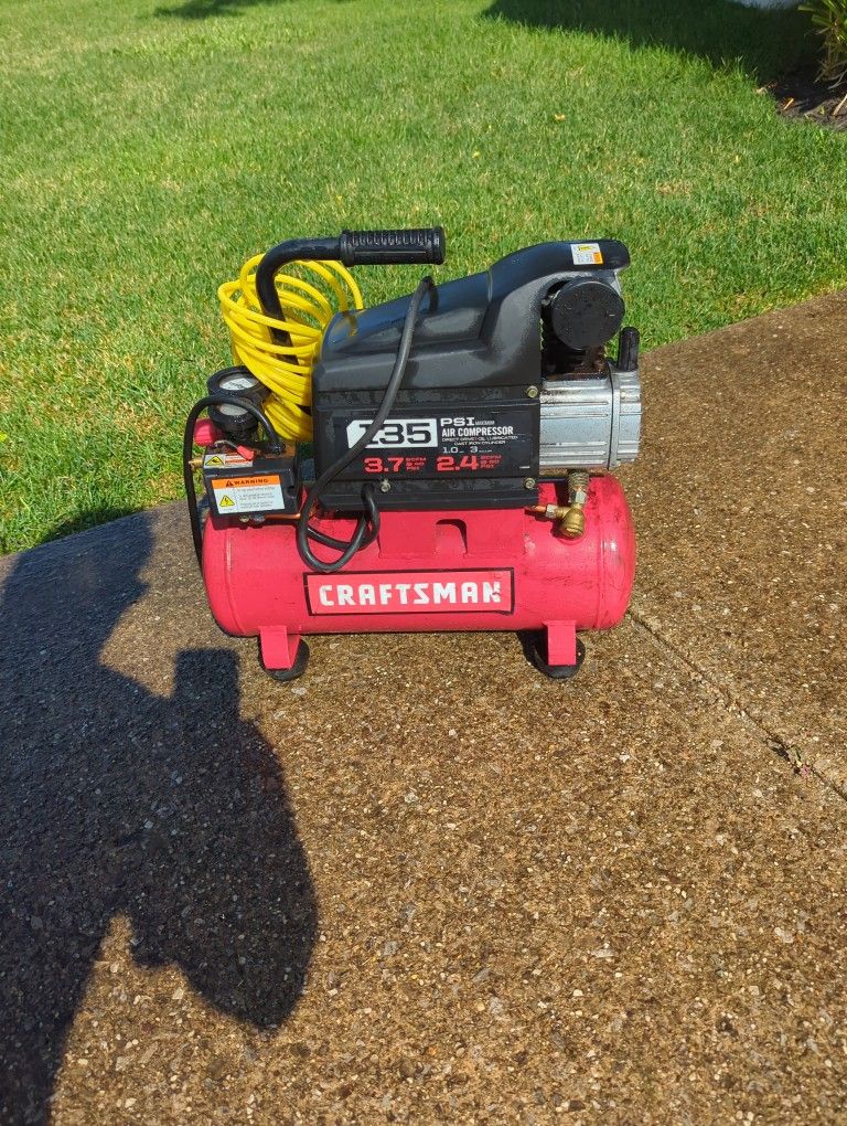 CRAFTSMAN 135 PSI Electric Air Compressor